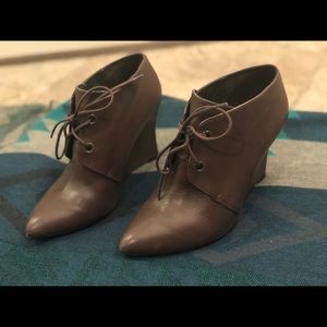 Clarks Leather Wedge Ankle Boots Bootie